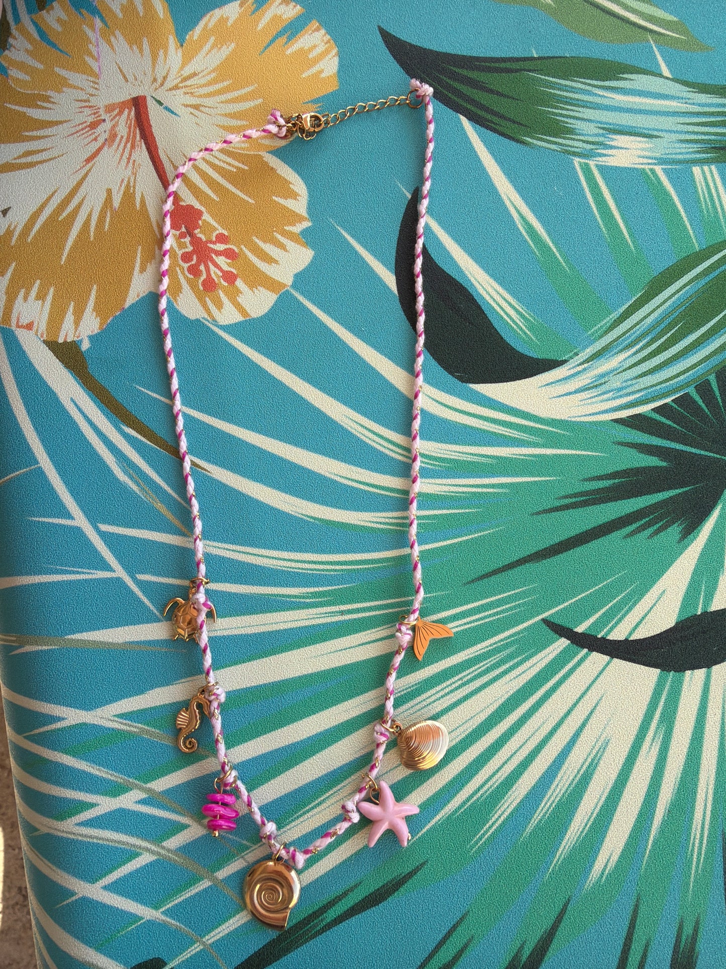 Collier Cordon Rose – Acier Inoxydable & Breloques Marines