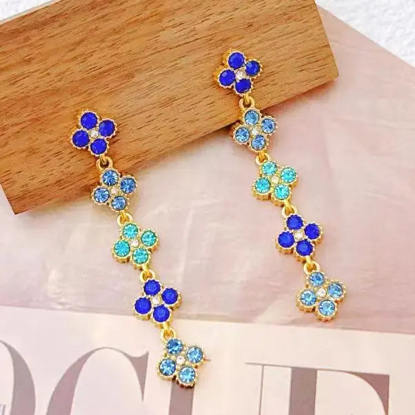 Boucles oreille acier fleurs cristaux multicolores élégantes