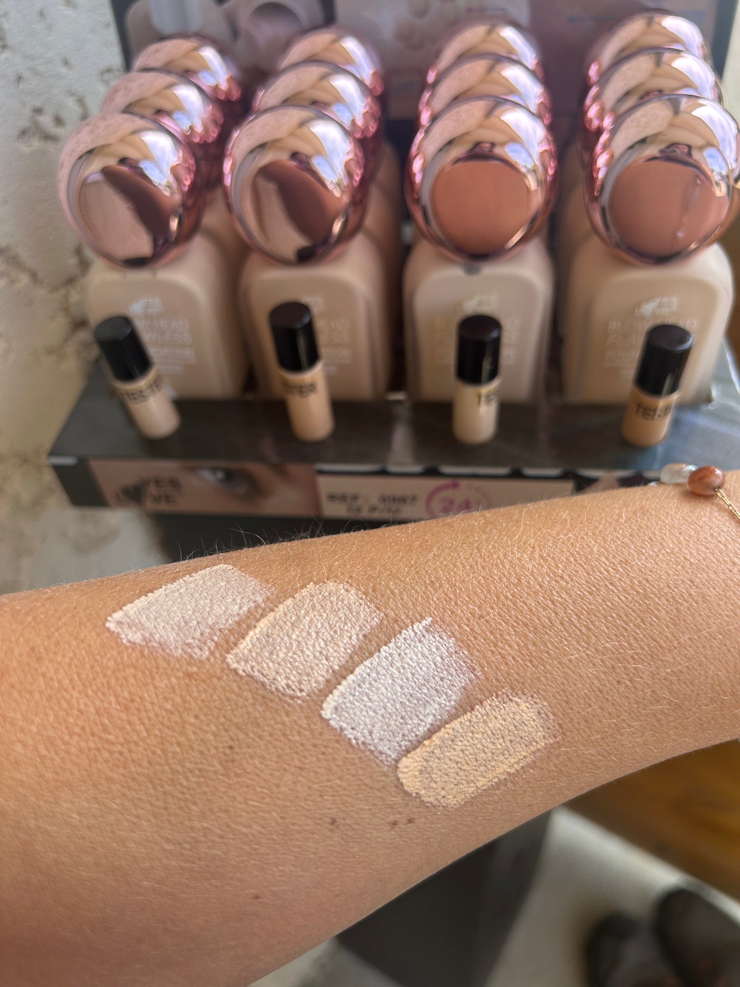 FOND DE TEINT BLOW HEAD FLAWLESS 24H