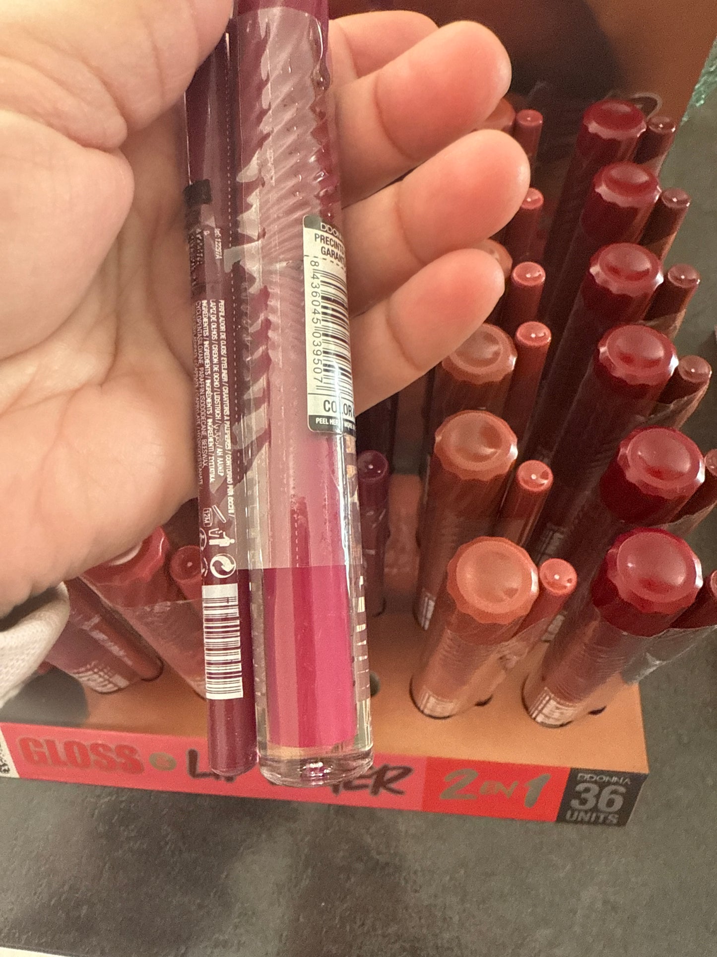 Rouge à lèvres Mat  & LIPLINER 2 EN 1 - DDONNA