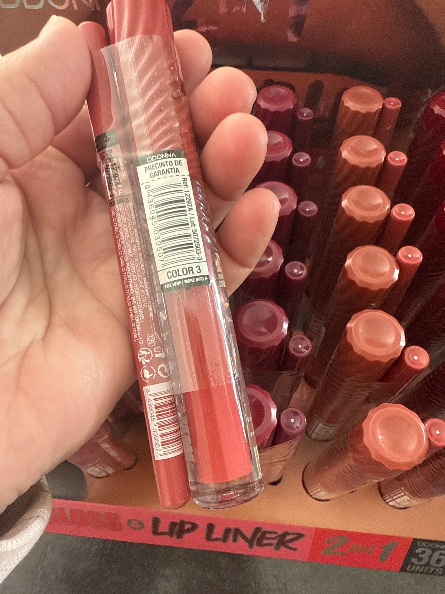 Rouge à lèvres Mat  & LIPLINER 2 EN 1 - DDONNA