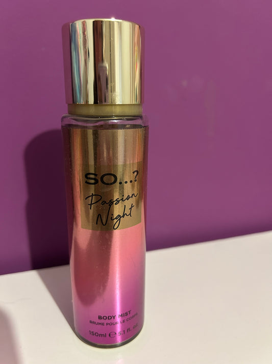 Brume pour le corps So...? You Passion Night 150ml Vanille fruit exotique fleur d'oranger